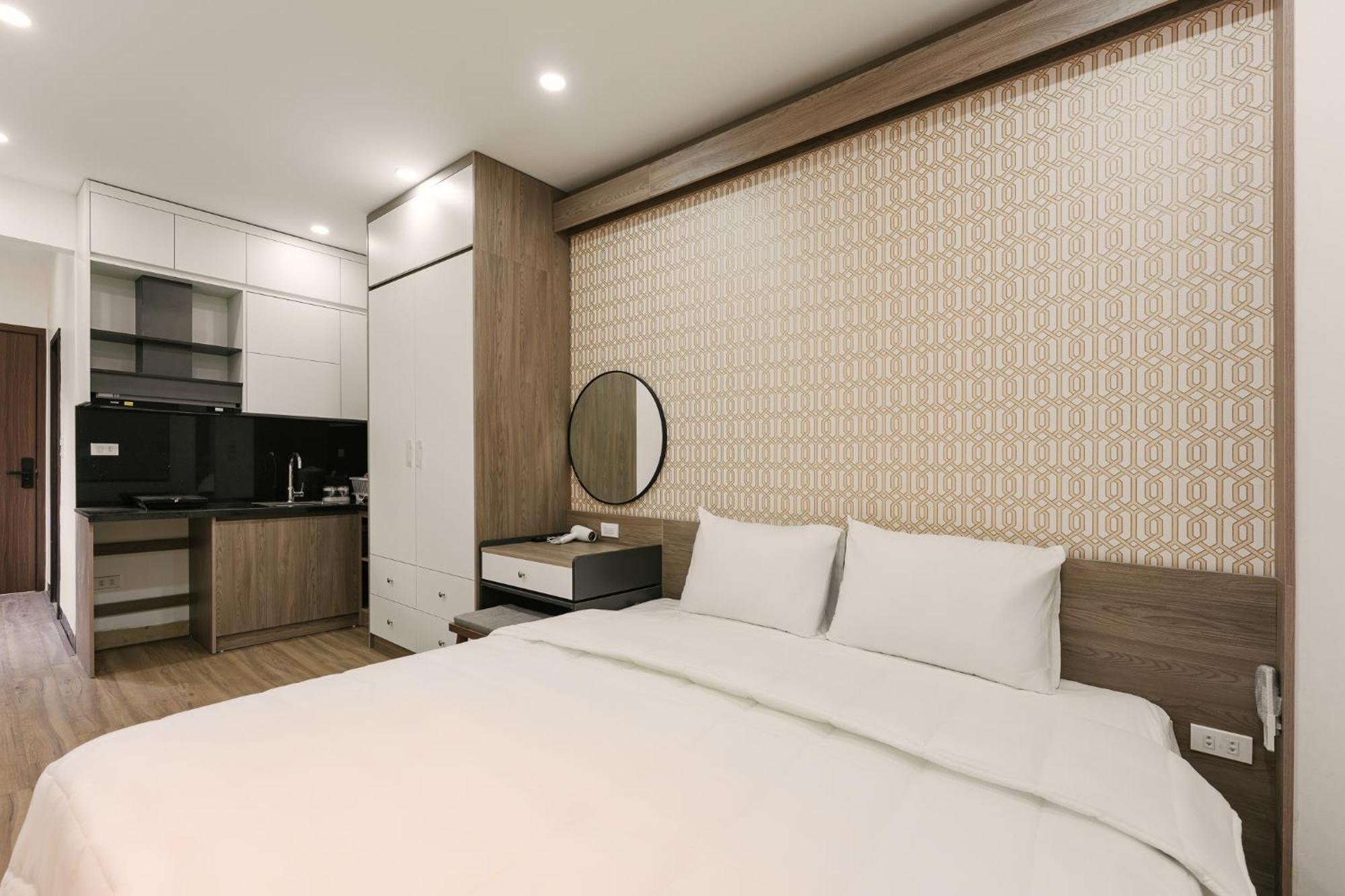 Delapong Hotel And Apartment Ha Noi Ханой Экстерьер фото