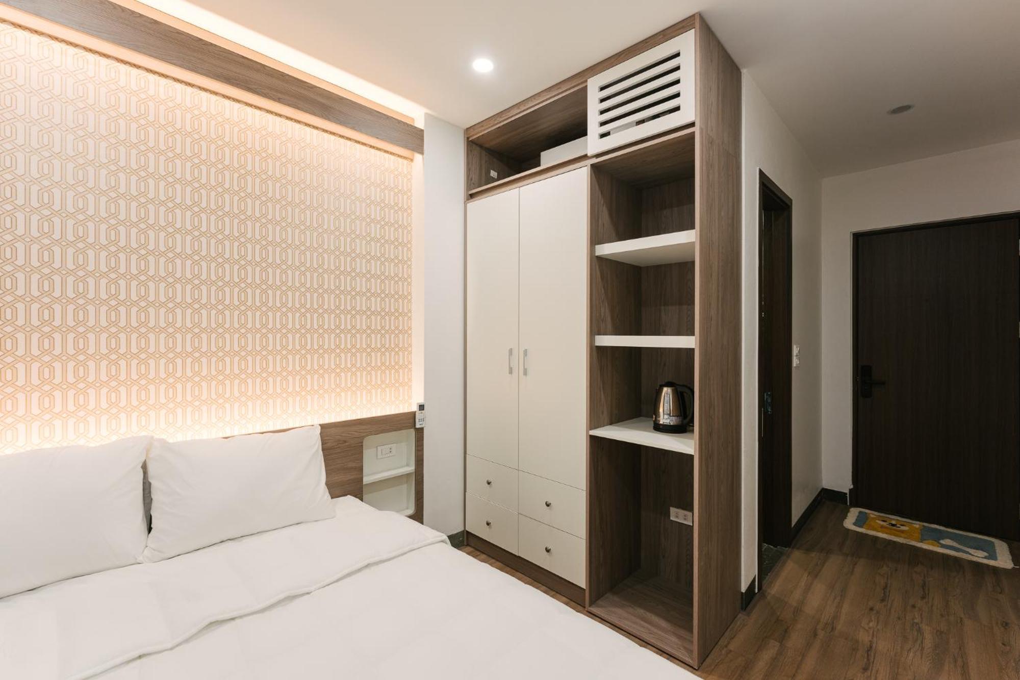 Delapong Hotel And Apartment Ha Noi Ханой Экстерьер фото